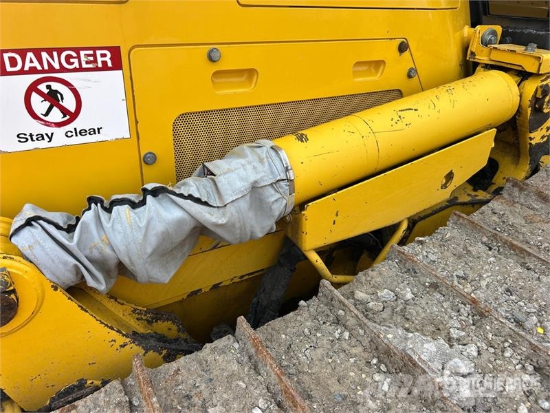Komatsu D71PXI-24 Crawler Dozer Гусеничні бульдозери