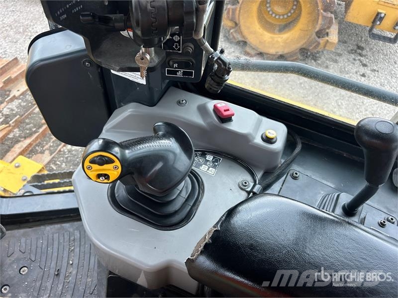 Komatsu D71PXI-24 Crawler Dozer Vikšriniai buldozeriai