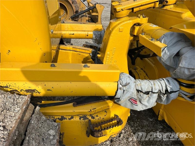 Komatsu D71PXI-24 Crawler Dozer Гусеничні бульдозери