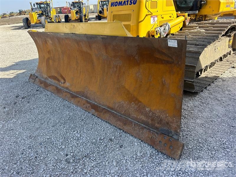 Komatsu D71PXI-24 Crawler Dozer Kāpurķēžu buldozeri