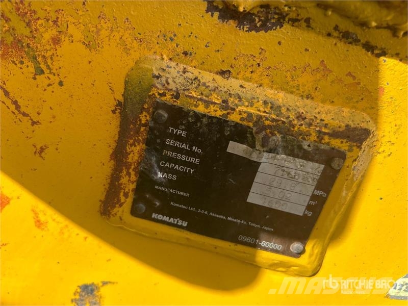 Komatsu D71PXI-24 Crawler Dozer Kāpurķēžu buldozeri