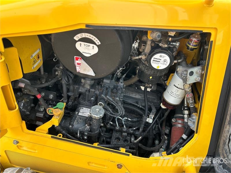 Komatsu D71PXI-24 Crawler Dozer Гусеничні бульдозери