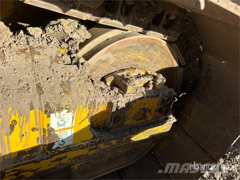 Komatsu D85PX-18 Crawler Dozer بلدوزرات مجنزرة