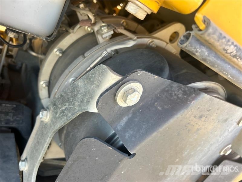 Komatsu D85PX-18 Crawler Dozer بلدوزرات مجنزرة