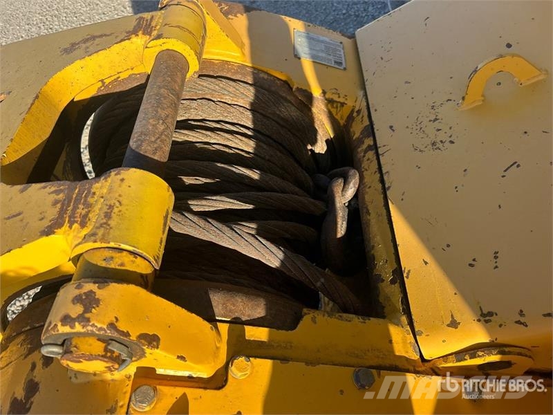 Komatsu D85PX-18 Crawler Dozer بلدوزرات مجنزرة