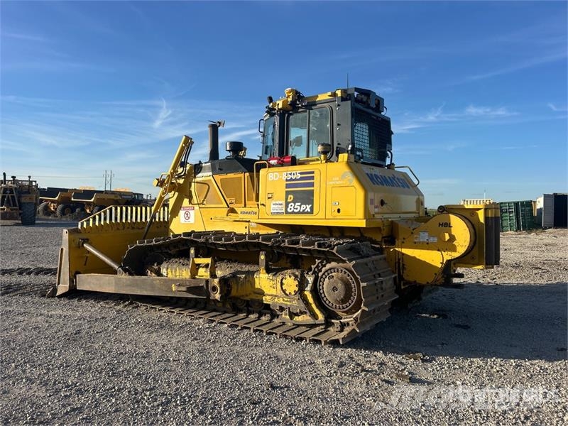 Komatsu D85PX-18 Crawler Dozer بلدوزرات مجنزرة