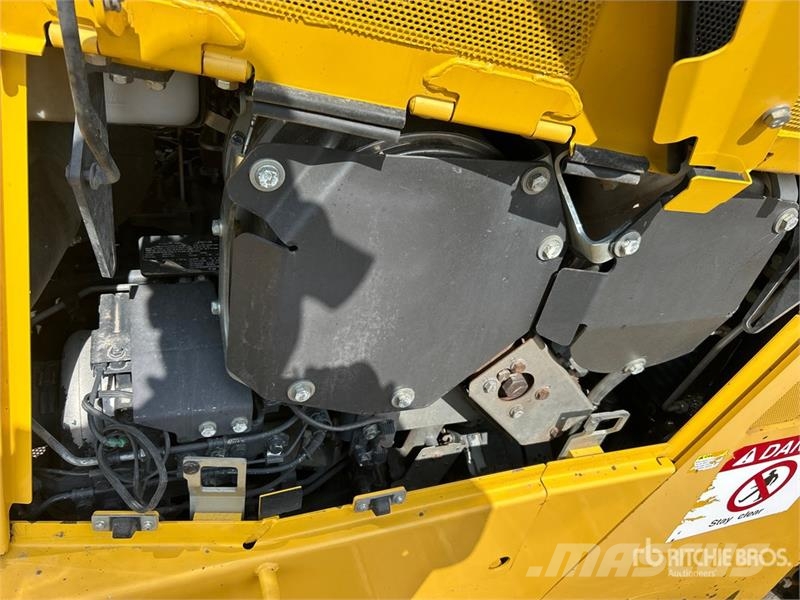 Komatsu D85PX-18 Crawler Dozer 履帶推土機