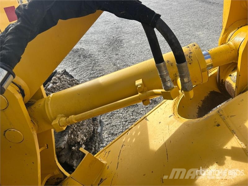Komatsu D85PX-18 Crawler Dozer 크롤러 도저