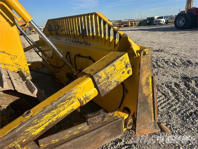 Komatsu D85PX-18 Crawler Dozer بلدوزرات مجنزرة