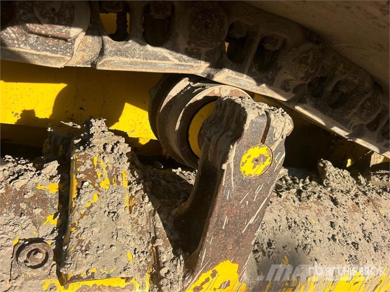 Komatsu D85PX-18 Crawler Dozer بلدوزرات مجنزرة