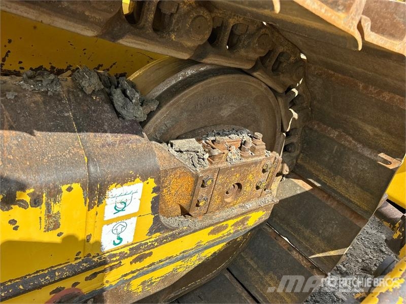 Komatsu D85PX-18 Crawler Dozer 履帶推土機