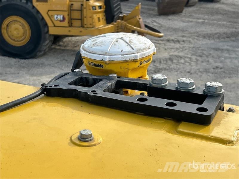 Komatsu D85PX-18 Crawler Dozer 크롤러 도저