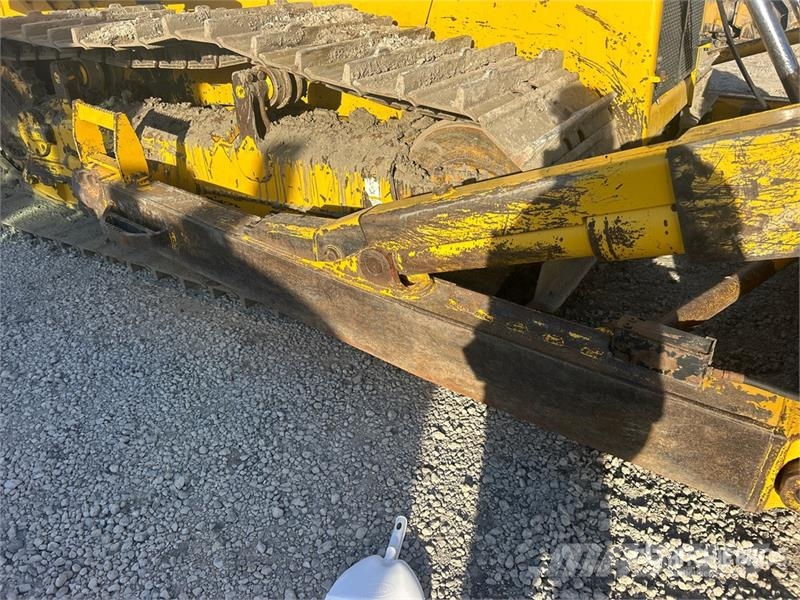 Komatsu D85PX-18 Crawler Dozer بلدوزرات مجنزرة
