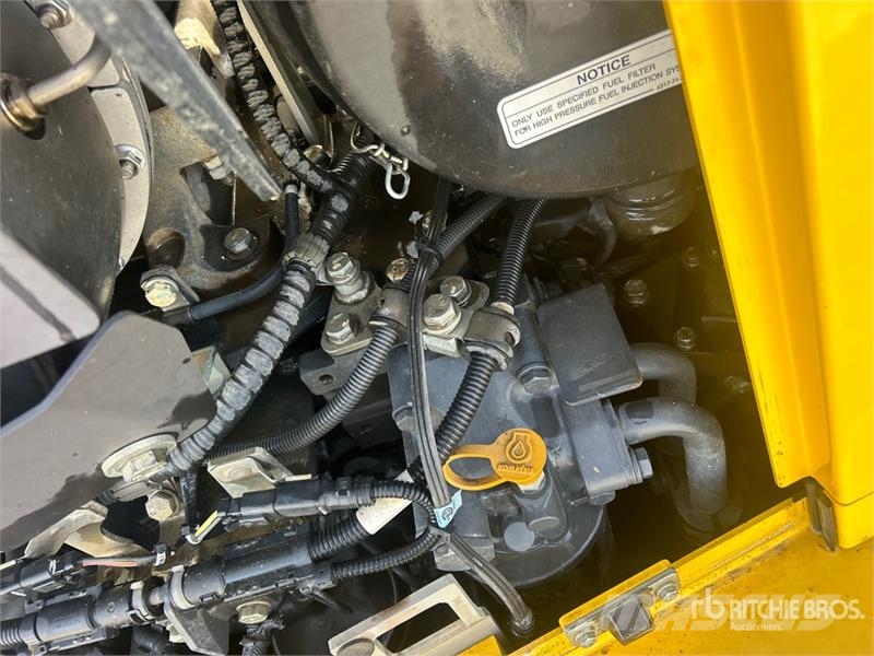 Komatsu D85PX-18 Crawler Dozer ブルドーザー