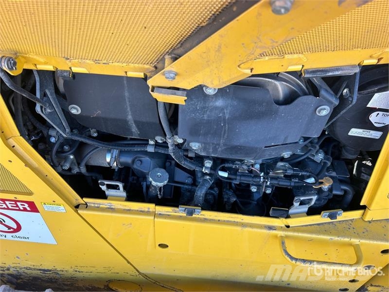 Komatsu D85PX-18 Crawler Dozer بلدوزرات مجنزرة