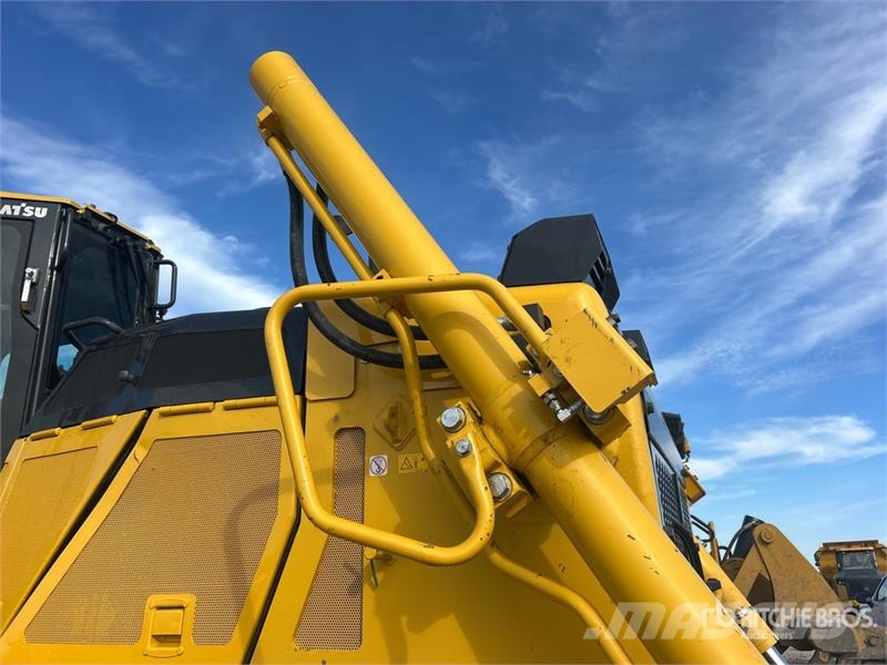 Komatsu D85PX-18 Crawler Dozer 크롤러 도저