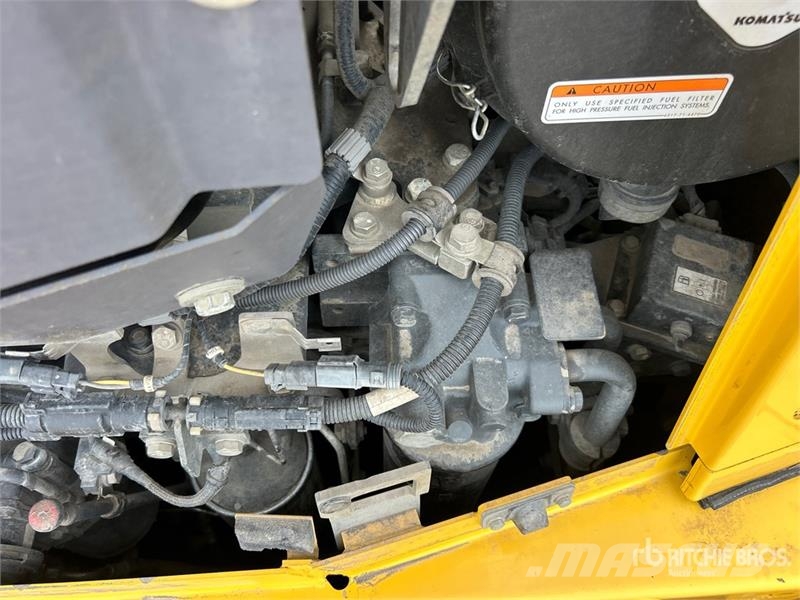 Komatsu D85PX-18 Crawler Dozer 履帶推土機