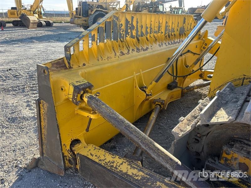 Komatsu D85PX-18 Crawler Dozer بلدوزرات مجنزرة