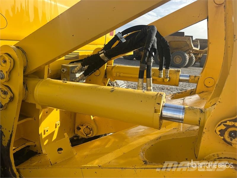 Komatsu D85PX-18 Crawler Dozer ブルドーザー