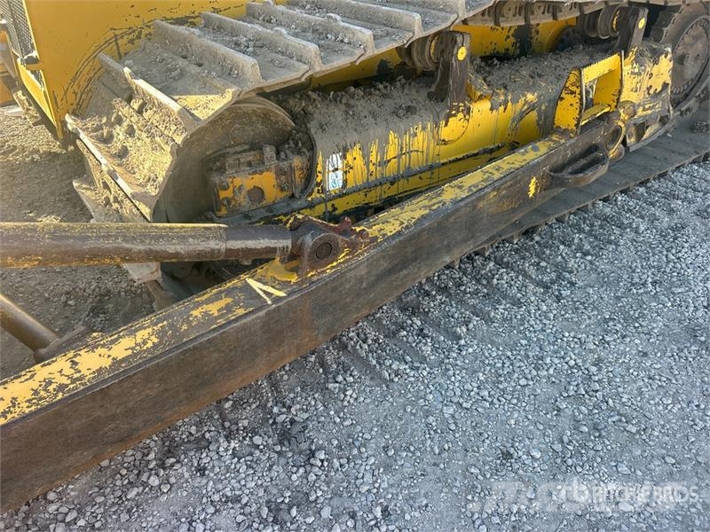 Komatsu D85PX-18 Crawler Dozer بلدوزرات مجنزرة