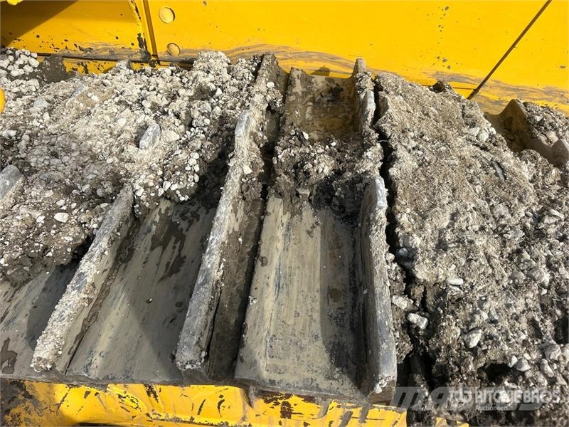Komatsu D85PX-18 Crawler Dozer 크롤러 도저