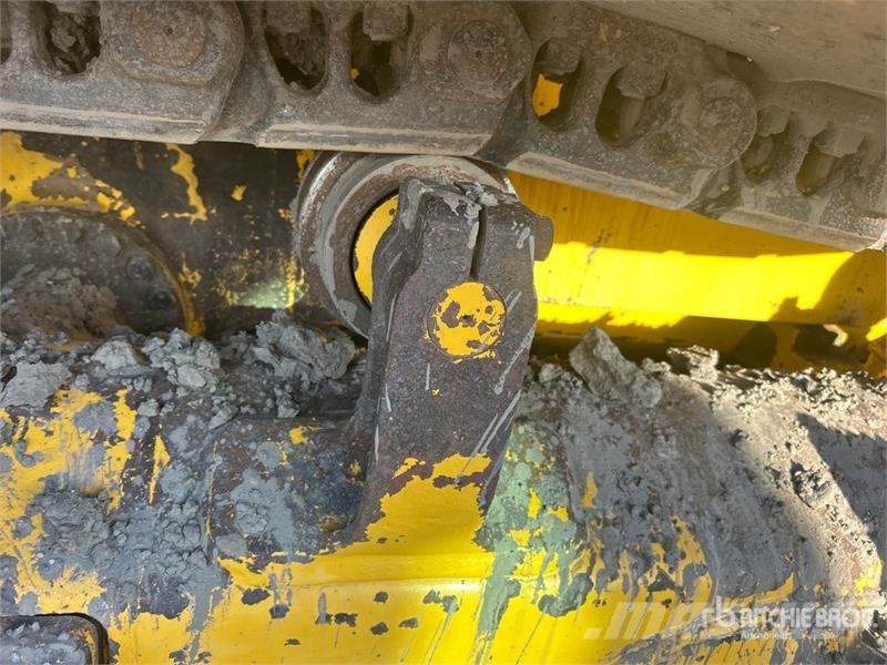 Komatsu D85PX-18 Crawler Dozer بلدوزرات مجنزرة