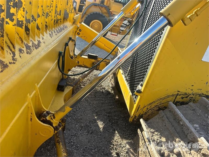 Komatsu D85PX-18 Crawler Dozer بلدوزرات مجنزرة