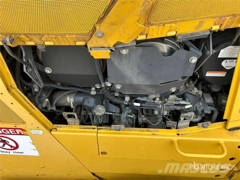 Komatsu D85PX-18 Crawler Dozer 履帶推土機
