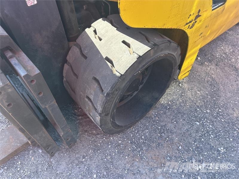 Komatsu FG45T-8 Pneumatic Tire Forklift (Inoperable) Autres Chariots élévateurs