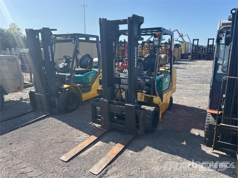 Komatsu FG45T-8 Pneumatic Tire Forklift (Inoperable) Autres Chariots élévateurs