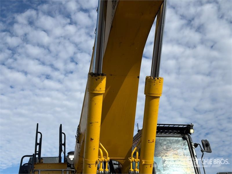 Komatsu PC1250-11 Tracked Excavator Roomikekskavaatorid