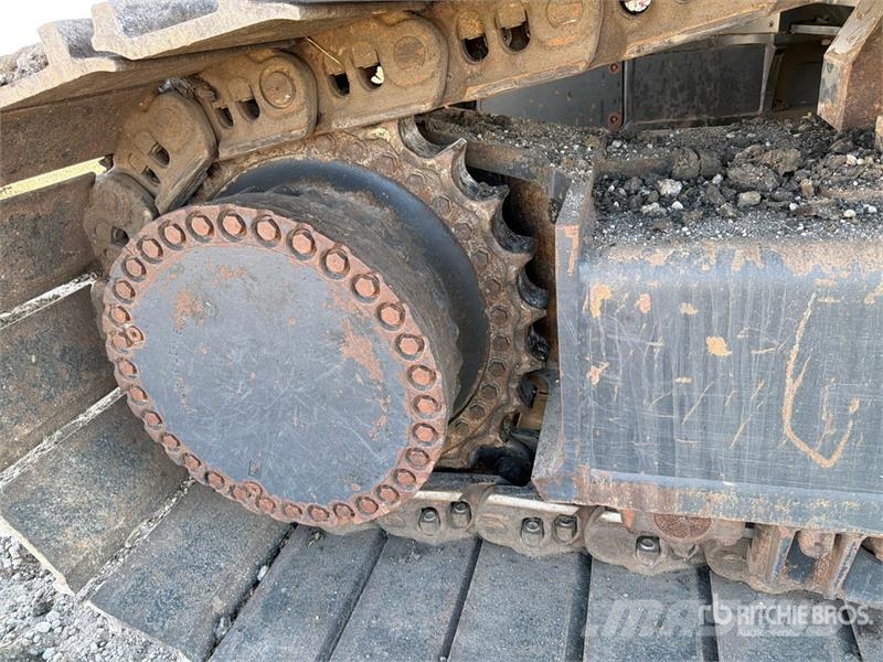 Komatsu PC1250-11 Tracked Excavator Roomikekskavaatorid