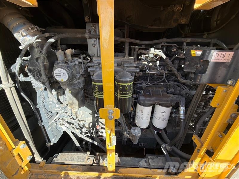Komatsu PC1250-11 Tracked Excavator Roomikekskavaatorid