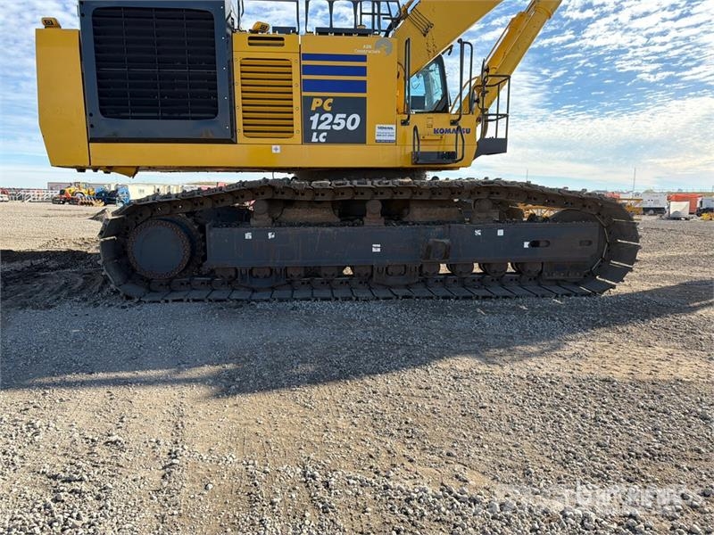 Komatsu PC1250-11 Tracked Excavator Roomikekskavaatorid