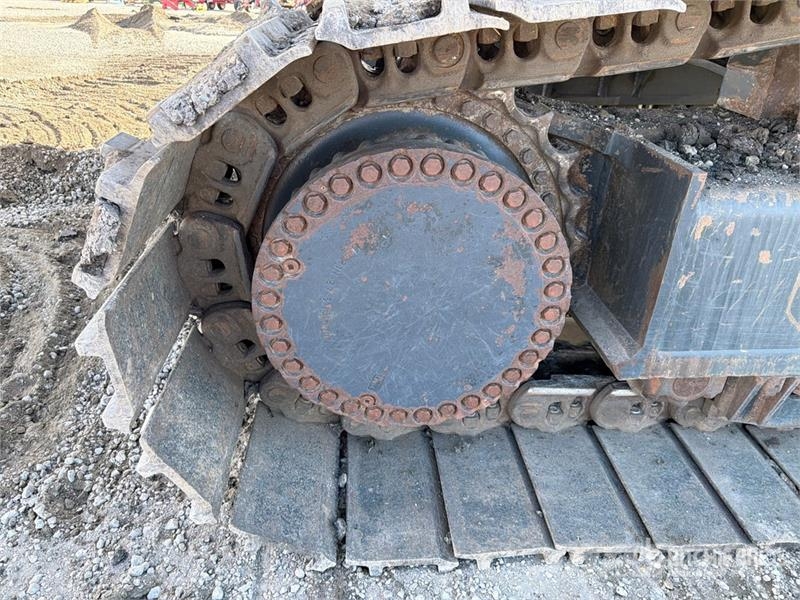 Komatsu PC1250-11 Tracked Excavator Roomikekskavaatorid