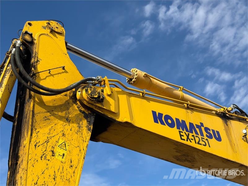 Komatsu PC1250-11 Tracked Excavator Roomikekskavaatorid