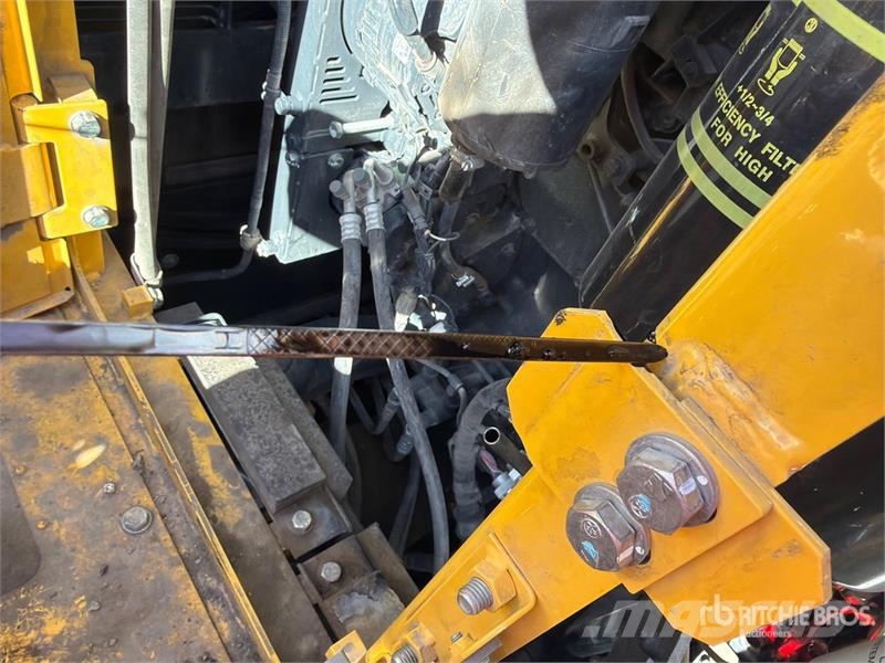 Komatsu PC1250-11 Tracked Excavator Roomikekskavaatorid