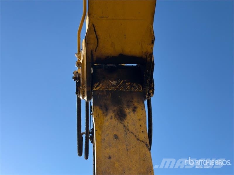 Komatsu PC1250-11 Tracked Excavator Roomikekskavaatorid