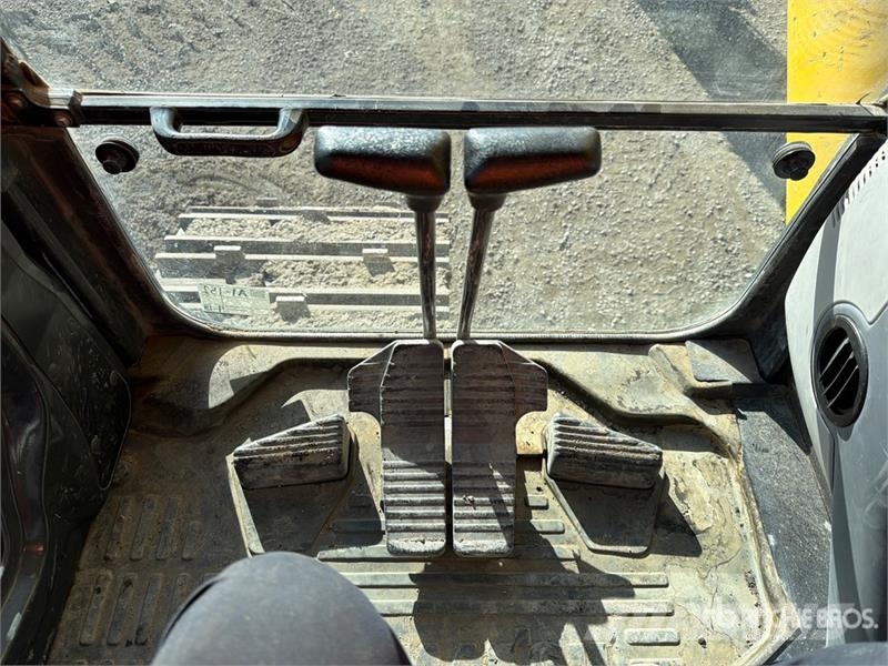 Komatsu PC1250-11 Tracked Excavator Roomikekskavaatorid