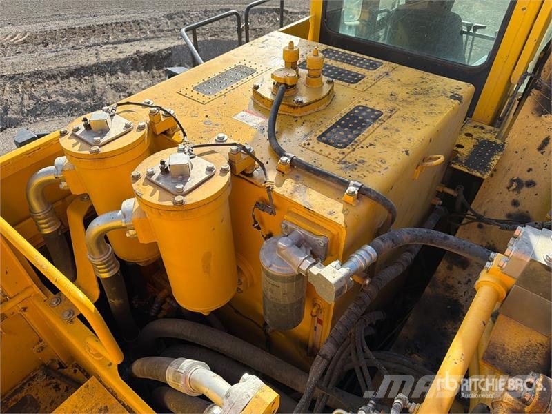 Komatsu PC1250-11 Tracked Excavator Roomikekskavaatorid