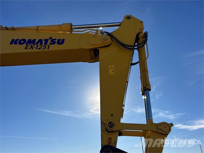 Komatsu PC1250LC-11 VG Tracked Excavator Paletli ekskavatörler