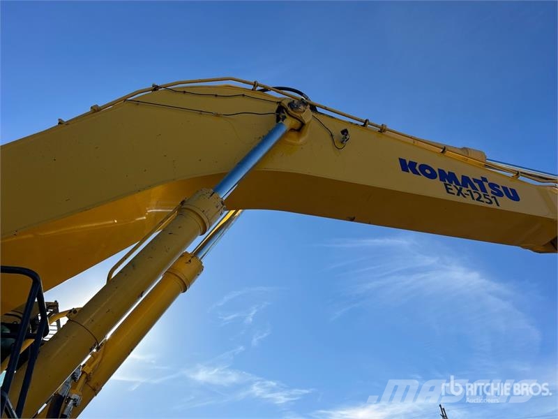 Komatsu PC1250LC-11 VG Tracked Excavator Paletli ekskavatörler