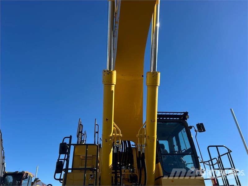 Komatsu PC1250LC-11 VG Tracked Excavator Paletli ekskavatörler