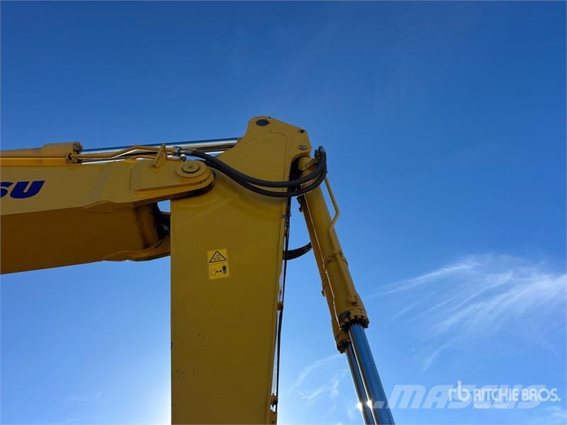 Komatsu PC1250LC-11 VG Tracked Excavator Paletli ekskavatörler