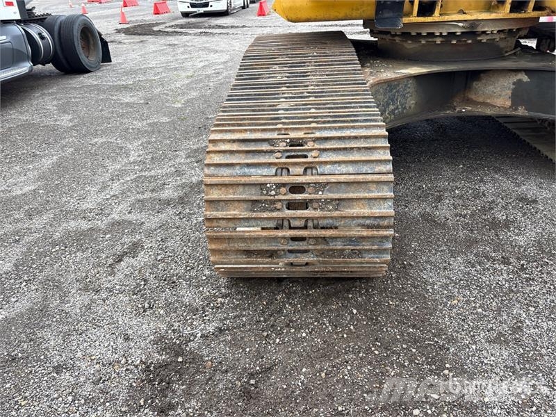 Komatsu PC200LC-8 Tracked Excavator Crawler excavators