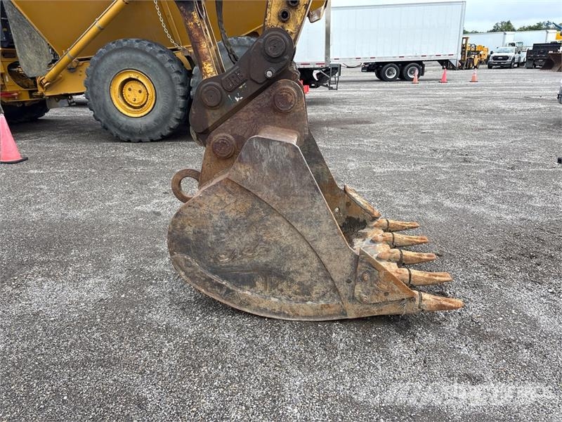 Komatsu PC200LC-8 Tracked Excavator Crawler excavators