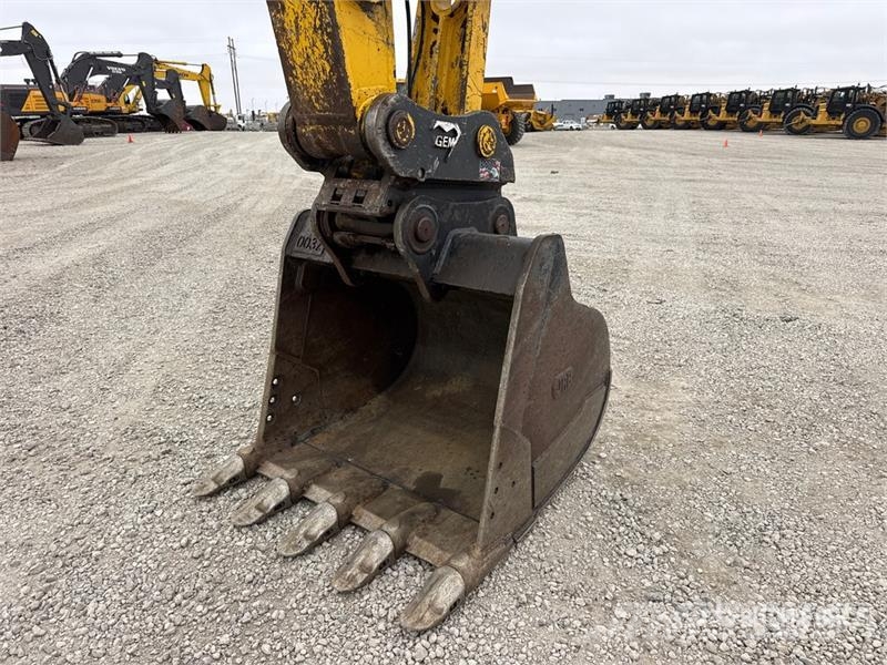Komatsu PC210LC-11 Tracked Excavator Crawler excavators