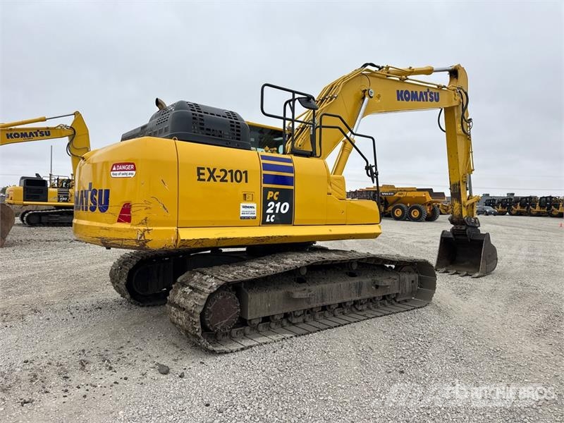 Komatsu PC210LC-11 Tracked Excavator Crawler excavators