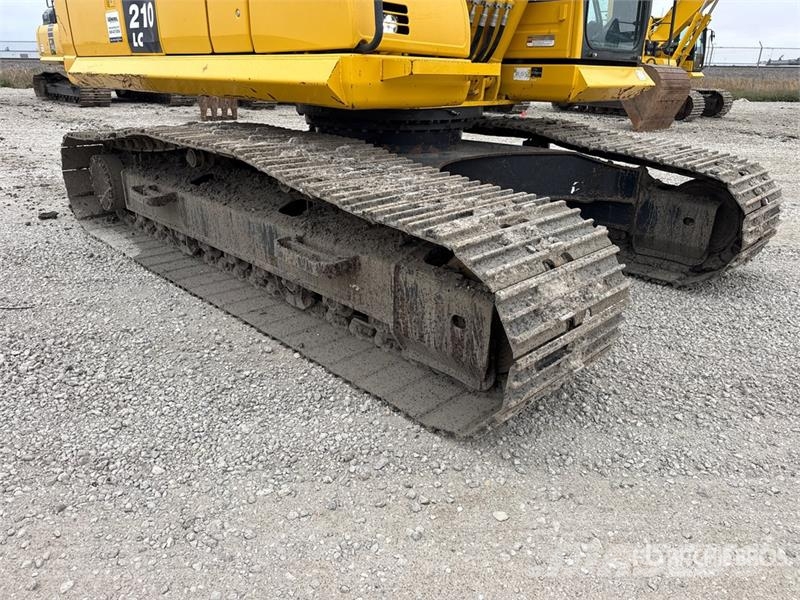 Komatsu PC210LC-11 Tracked Excavator Crawler excavators