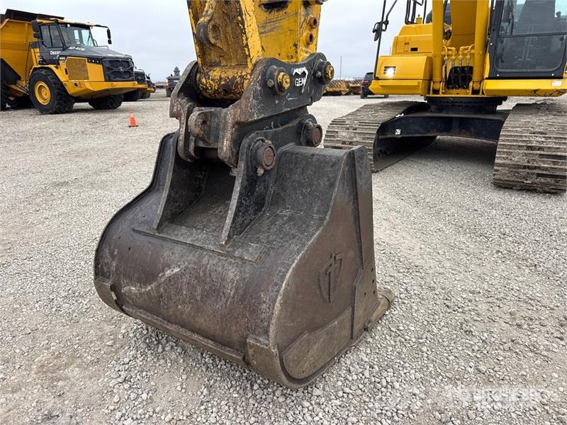 Komatsu PC210LC-11 Tracked Excavator Crawler excavators